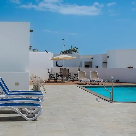 Daisy - Two Homes, One Ferienhaus Playa Blanca (Lanzarote)