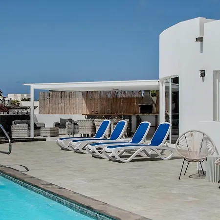 Daisy - Two Homes, One Ferienhaus Playa Blanca (Lanzarote)